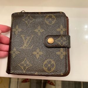Authentic Louis Vuitton compact wallet